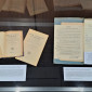 Ausstellungsvitrine 2: Ausgaben der Beiträge (1895-1924) und Aufruf zur Gründung eines Vereins für bayerische Kirchengeschichte (1924)